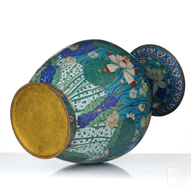 A massive and fine cloisonné enamel 'lotus' vase, - 图6
